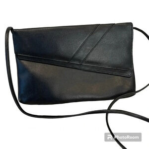 Black Faux Pebbled Leather 2 Compartment Envelope Shoulder Purse